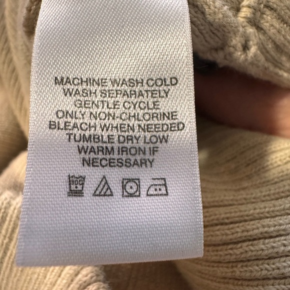 Levi's Red Tag Men's light tan Crewneck Sweater - Picture 7 of 8